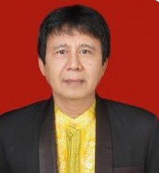 Prof. Emeritus. Dr. Toto Gunarto, MM